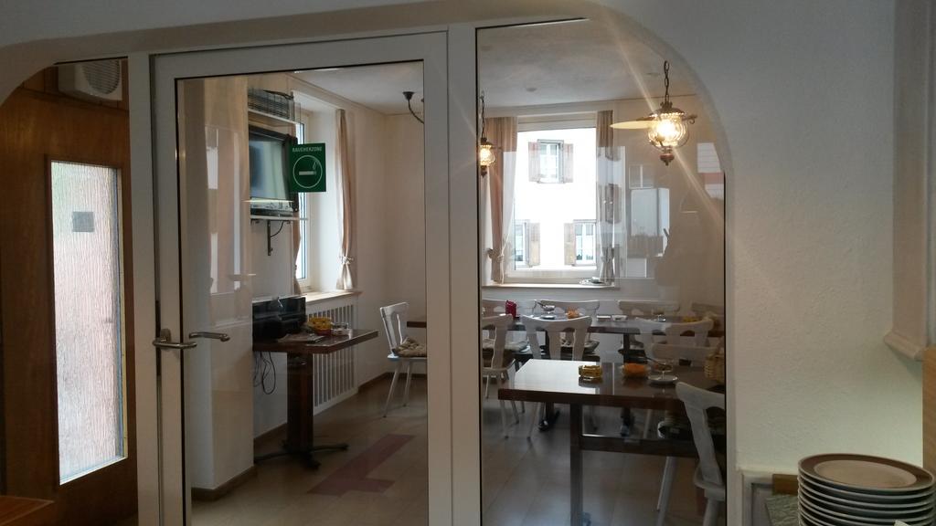 Hotel Raetia Тифенкастель Экстерьер фото