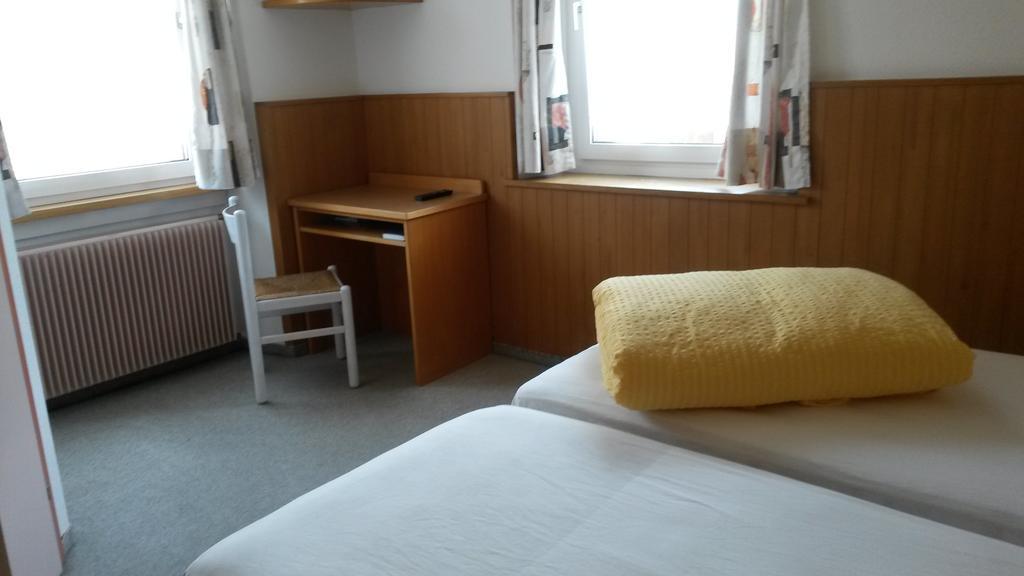 Hotel Raetia Тифенкастель Экстерьер фото