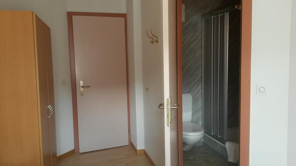 Hotel Raetia Тифенкастель Экстерьер фото