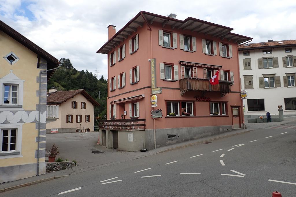 Hotel Raetia Тифенкастель Экстерьер фото